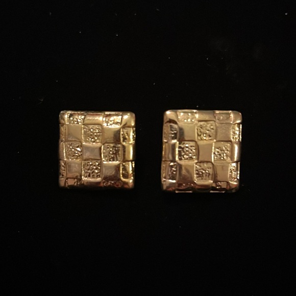 Gold Colored Square Earrings - Picture 14 of 17